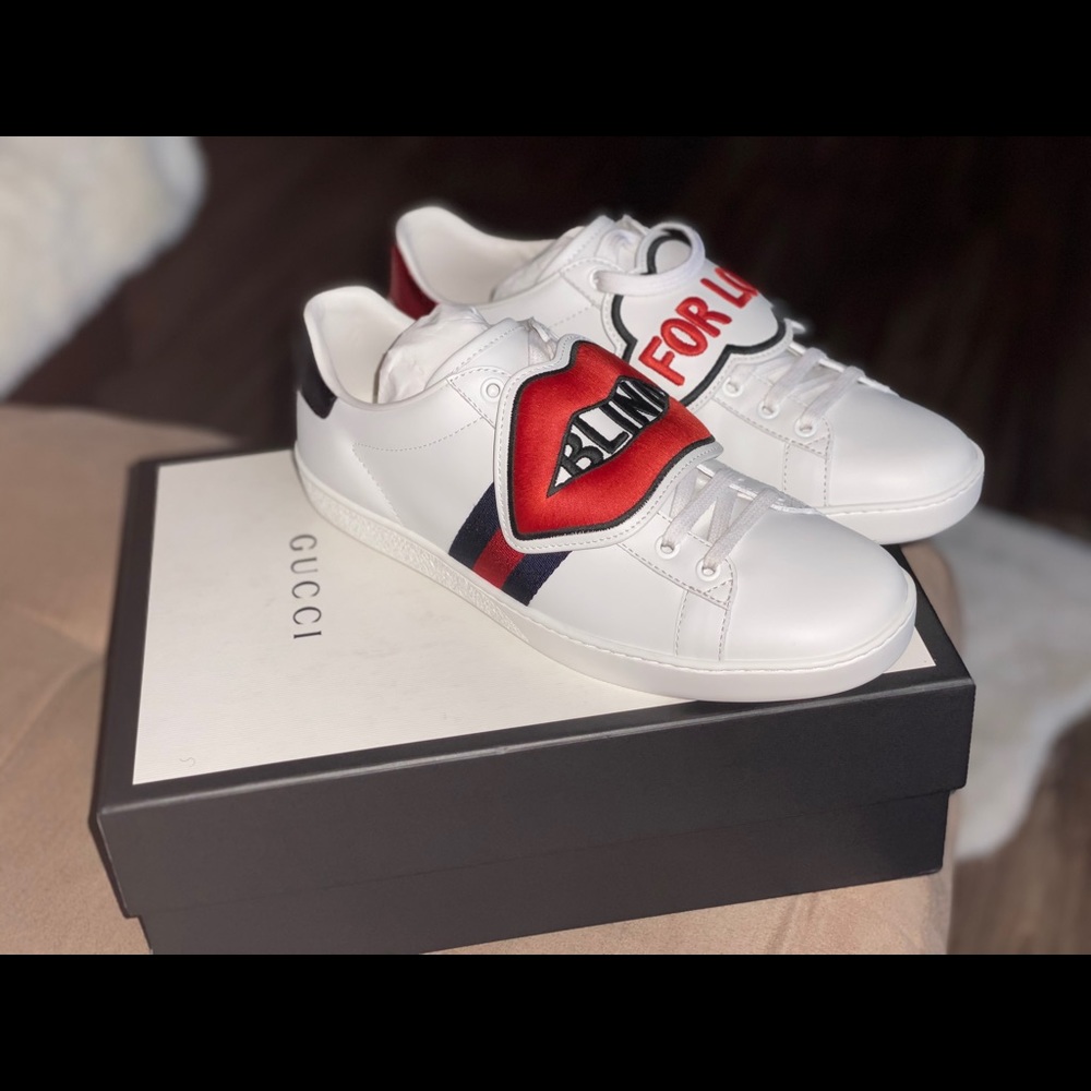 Authentic women’s blind for love Ace